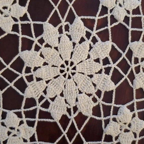 Vintage 1940's Crochet Tablecloth 80" x 100" MINT CONDITION Ecru